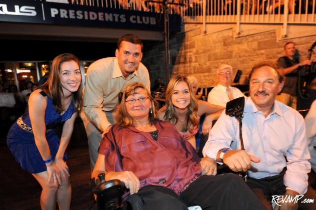 Ryan Zimmerman surrounded by future sister-in-law Lindsey Downen, mother Cheryl, fianc&eacute; Heather Downen, and father Keith.